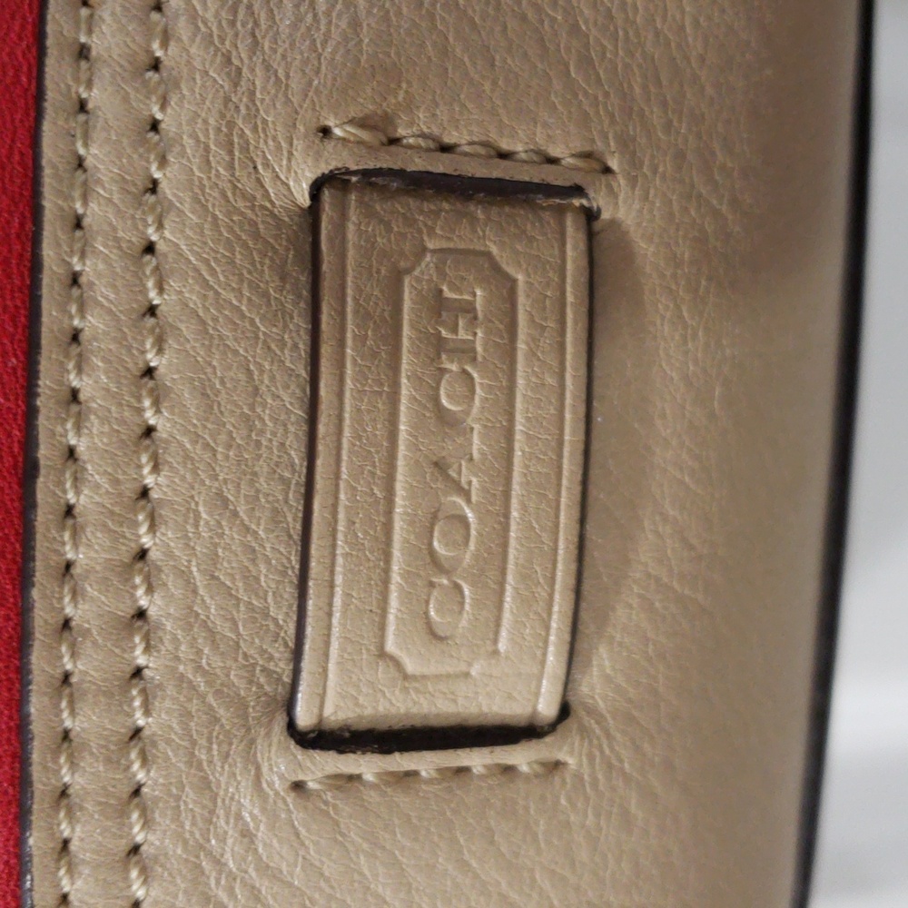 Coach Two-Tone Pink & Tan Leather Hobo Bag – Stylish Shoulder Purse - 11"x8"x4" - Picture 4 of 12